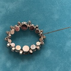 ESTATE ANTIQUE SILVER TONE CRYSTAL ROSETTE OVAL Collar BROOCH PIN Read