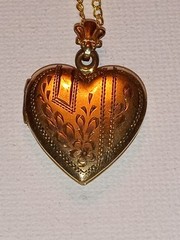 Antique Edwardian Sweetheart C-Clasp Bow Locket & Heart Necklace Lot – As-Is