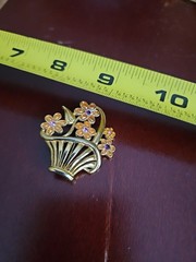 AAi Springtime Basket Of Flowers Pin/Brooch Rhinestones Filigree Gold Tone