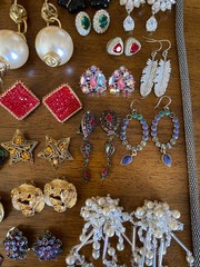 Jewelry Repair Lot 50+ Very Nice Many Signed Missing Rhinestones Resell Harvest