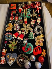 Christmas COSTUME JEWELRY & Things for Repurposing, or Craft Making. #110