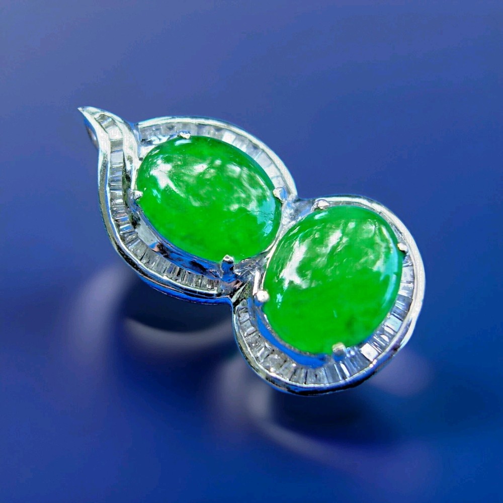 Original EARTH MINED Jadeite JADE DIAMOND Deco Pendant Medallion 18K WHITE GOLD