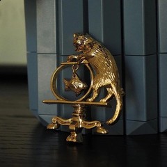 2Pc Antique Jewelry Cat Vintage Fishing Brooch Personality Fashion Zinc Alloy US