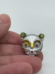 VTG MCM Google Eyes Rhinestone Silver-tone Funny Cartoon Cat Face pin