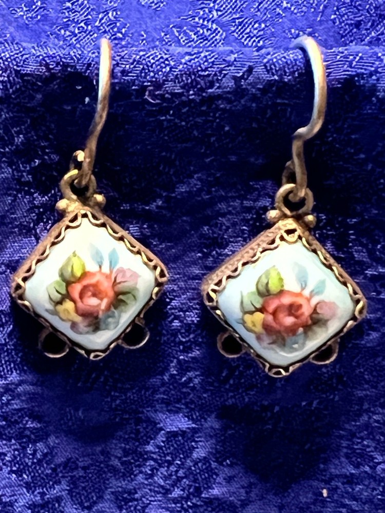 Porcelain Hand Painted Enamel Russian Rostov Finift Vintage earrings
