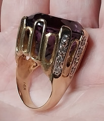 AMETHYST OVAL 14K SOLID GOLD & Diamonds Size 8 RING 26 Grams Huge