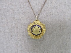 Sporrong & Co Swedish Coat of Arms Gold Plated Brooch to Necklace Vintage Button