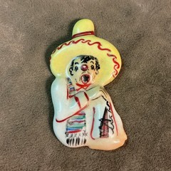 Circa 1930s Mexican hand painted pin/brooch with no pin back man in sombrero