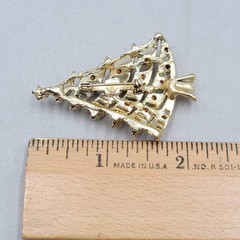 Vintage Rhinestone Christmas Tree Brooch Pin Multicolor Goldtone Festive Holiday