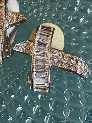 Glamorous Designer Jarin Pave’ Faceted Crystal Rhinestone Clip Earrings Sparky