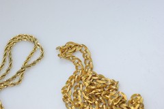Necklace Lot Vtg Napier Monet Avon Gold tone ** All have a lot of wear XL5
