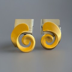 RUNWAY Statement 1980s Asymmetry Gold Plated Huge Clip Earrings 80’s Swirl