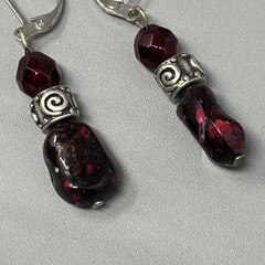 Beaded Dangle Drop Earrings Garnet Color Silver Tone Leverback Acrylic Pierced