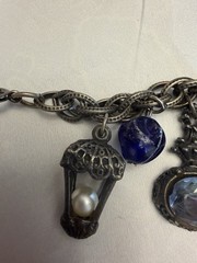 VINTAGE CHUNKY ESTRUSCAN GOTHIC CHARM BRACELET 7.5”