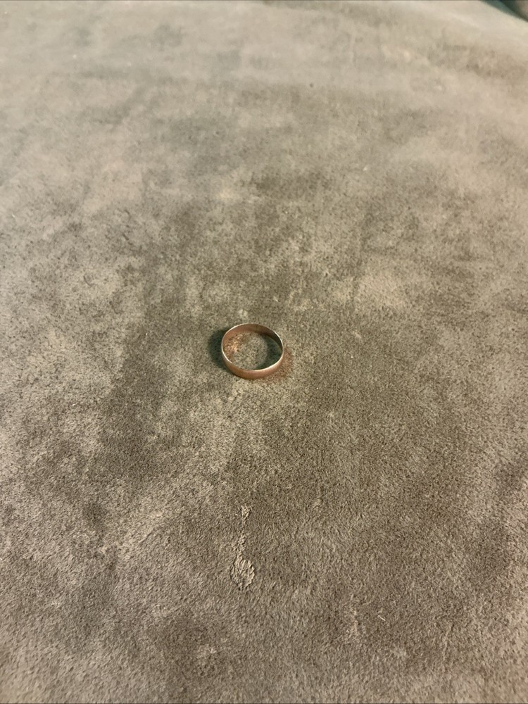 1950s/1960s rose gold baby ring for child novelty gift item from stores