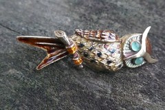 Vintage Solid 14kt Yellow Gold & Chrysoprase Enameled Owl Brooch / Pin – 8.6g.