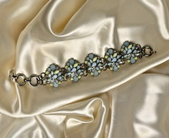 Vintage Pastel Blue & Green Rhinestone Floral Wire Bracelet – Silver Tone