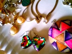 Vintage MIXED JEWELRY LOT PENDANT,BRACELETS,NECKLACES,PINS
