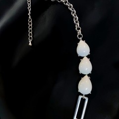 Vintage White Milk Glass Floral Necklace Enamel Cha Cha Rhinestone 16″-22.5″