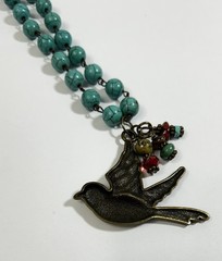 Vintage Southwestern Style Faux Turquoise Beaded Necklace 26in Bird Pendant