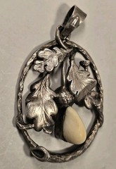 Antique Victorian Sterling Silver Pendant “An Acorn In Oak Leaves” – 35mm x 26mm