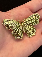 Vintage Butterfly Brushed Gold Tone Brooch Pin Jewelry Large 2.25 In Lifelike