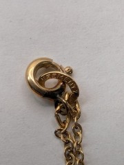 Krementz Carved Coral Rose Flower With Gold Tone Leaves Pendant On 17.75″ Chain.