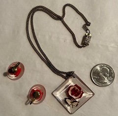 Vintage Lucite Acrylic Rose Flower Necklace Earrings Set Retro