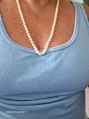 Vtg Cultured Natural Ivory Pearl Individualy Knotted Opera Lenth Pearl Necklace