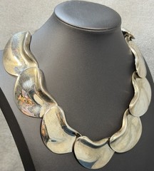 Vintage Modernist Statement Necklace Silver Tone Mirror Finish Chunky Collar