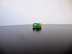 VINTAGE 1970s HONG KONG MULTICOLOR JADE AGATE 10 MM BAND SZ 8.5