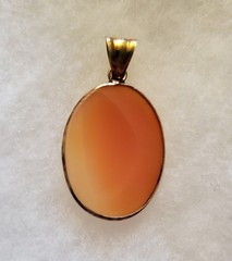 Cameo Pendant 18k Gold