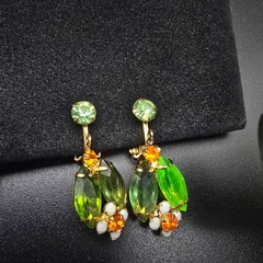 Green Rhinestone Daisy Flower Clip On Earrings Vintage Costume Jewelry UV