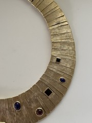 Vintage Les Bernard Gold Tone Jeweled Cleopatra Bib Collar Necklace