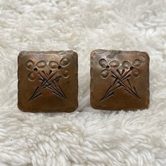 Vintage Hammered Copper Screwback Earrings Arts Crafts Repousse Flower Arrow