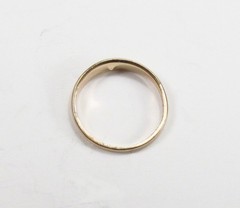 Vintage 1950s A & Z Chain Co. USA 10K Gold Red Ruby Baby Infant Band Ring Sz 0.5