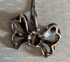 Vintage 925 Sterlling Silver Marcasite Bow Pendant Necklace 18″ Curb Link Chain