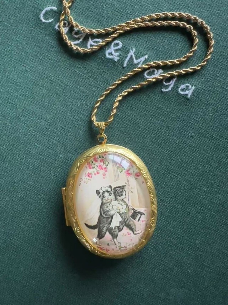 Vintage Wedding Cat Pattern Locket Pendant Oval Photo Locket Necklace 24”