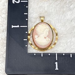 Vintage Cameo Pendant Gold Tone Carved Resin Lady Profile 1.25″