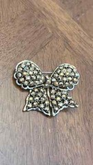 Vintage Weiss Bronze Rhinestone Ribbon Bow Brooch Gold Tone Signed Nice!