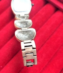Vintage Heidi Daus “Heartbreakers” Red Hearts Pave Crystal Bracelet Watch