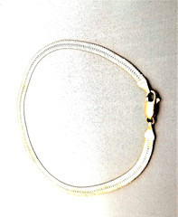 Vintage 14K Yellow Gold ITALY Herringbone Bracelet 8-1/16″ x 4 mm 4.7 Grams