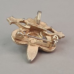 Vintage Watch Fob Brooch Pin Fleur De Lis Gold Tone 1 1/8″