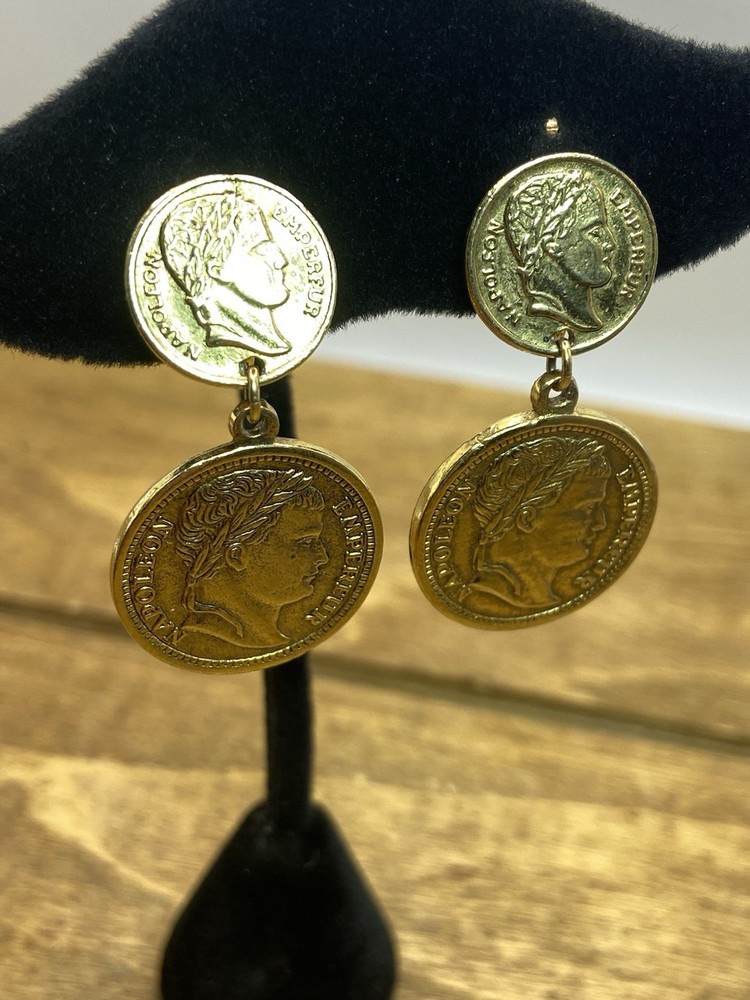 Vtg 1960s Goldette Jewelers Napoleon Coin Gold Tone Dangle Clip On Earrings 1.5”