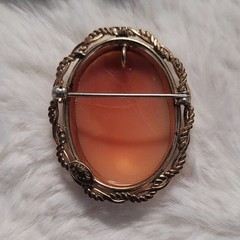 Vintage carved shell 1/20 12k gf cameo Brooch pendant