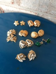 Estate Mixed Lot Costume Jewelry Earrings 50pr Clip On Screwback Some Signed