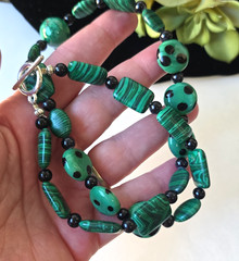 Vintage Hand Crafted Art Glass Beads Malachite Imitation Necklace 20″L