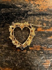 Vintage Gerry’s Heart Shaped Floral Brooch Faux Pearls/Pink Rhinestones