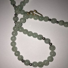 Natural Green Jadeite Jade Bead 16” Necklace Gold Tone Clasp
