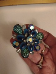 Vtg 60s Judy Lee Molded Peacock Riveted Aurora Borealis Iridescent Brooch Pin